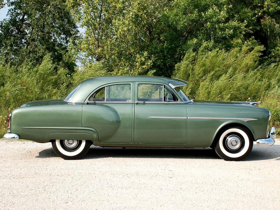  Packard 200 Sedan 1951 года  (фото 14 из 19)